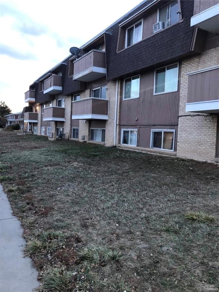 561 Geneva Street Aurora CO 80010