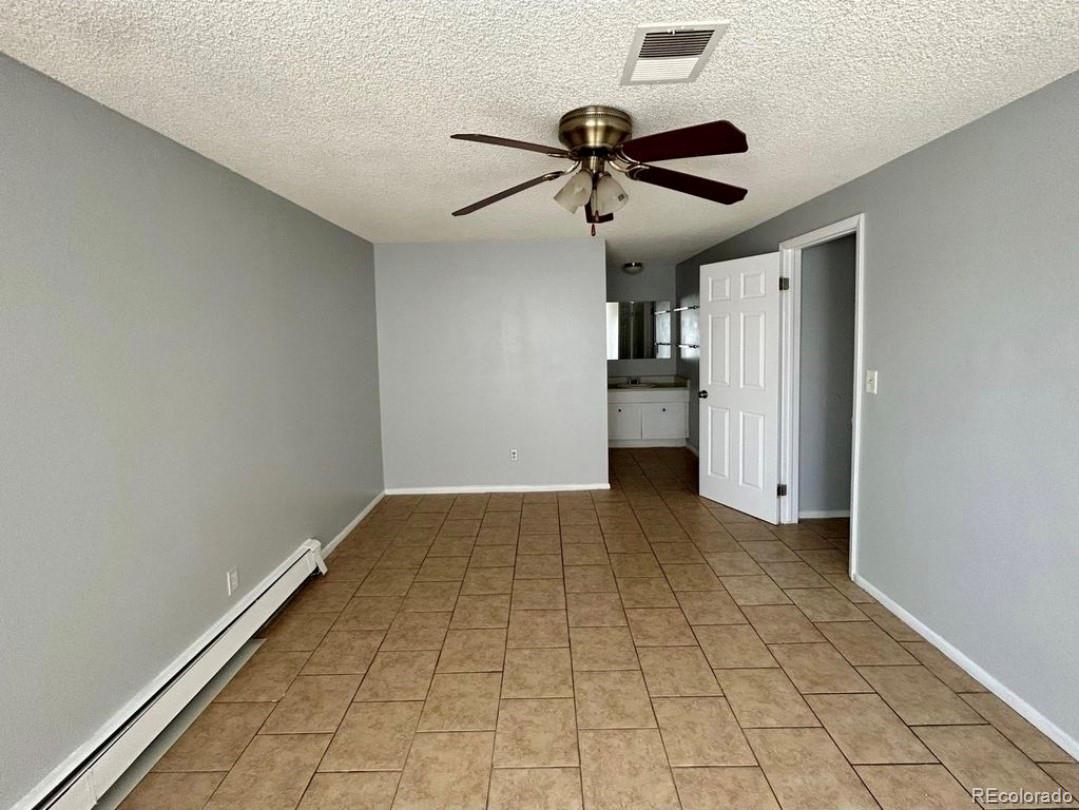 561 Geneva Street Aurora CO 80010