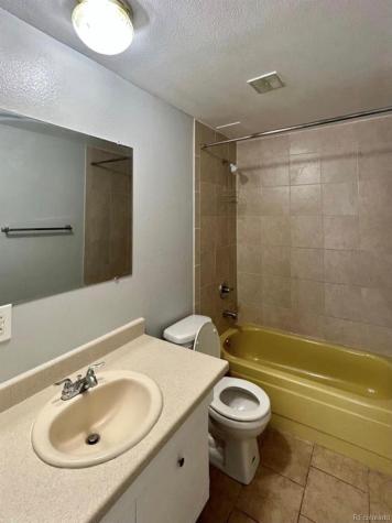561 Geneva Street Aurora CO 80010