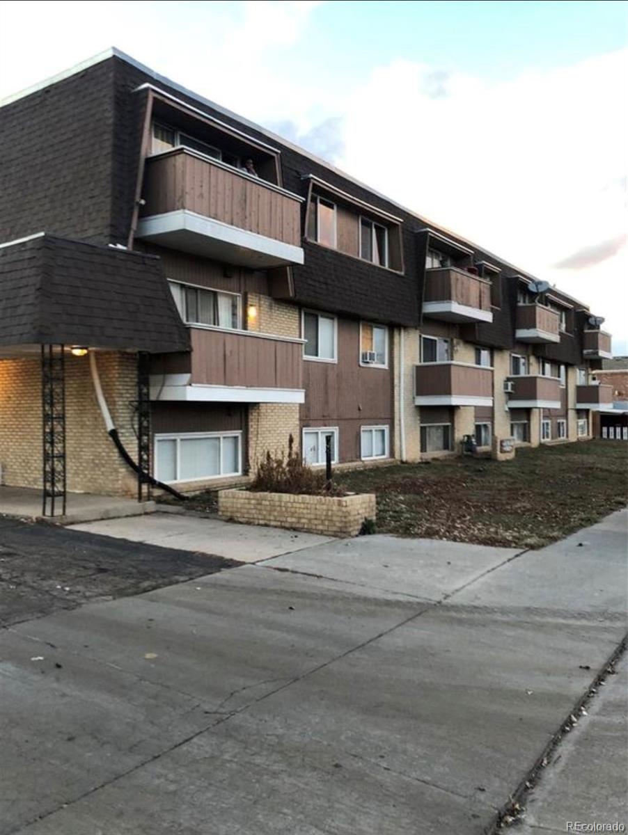 561 Geneva Street Aurora CO 80010