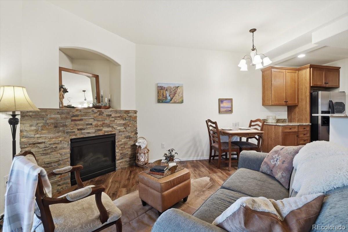 4317 Sammers View Colorado Springs CO 80917