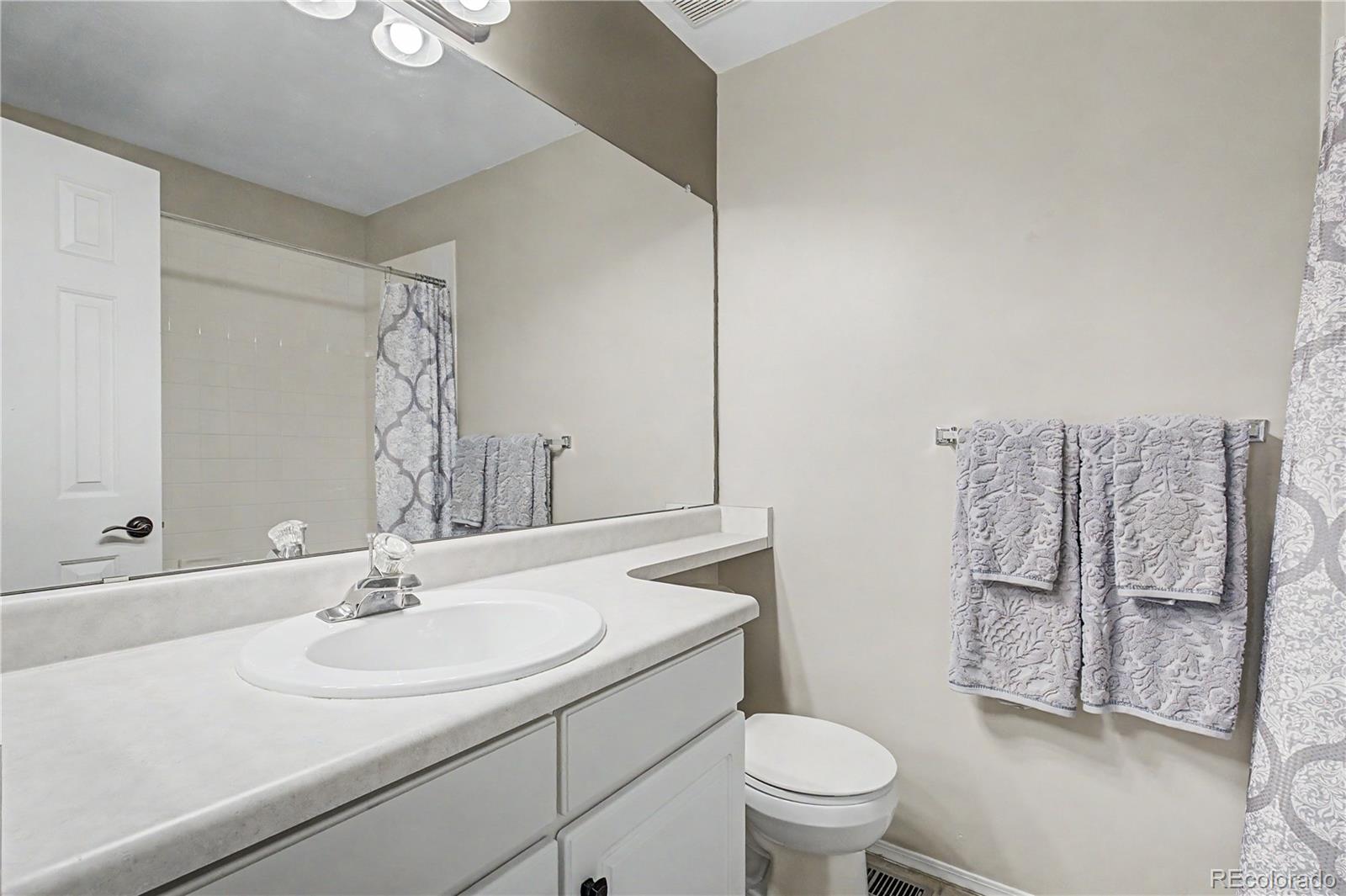 9115 W Cedar Drive Lakewood CO 80226