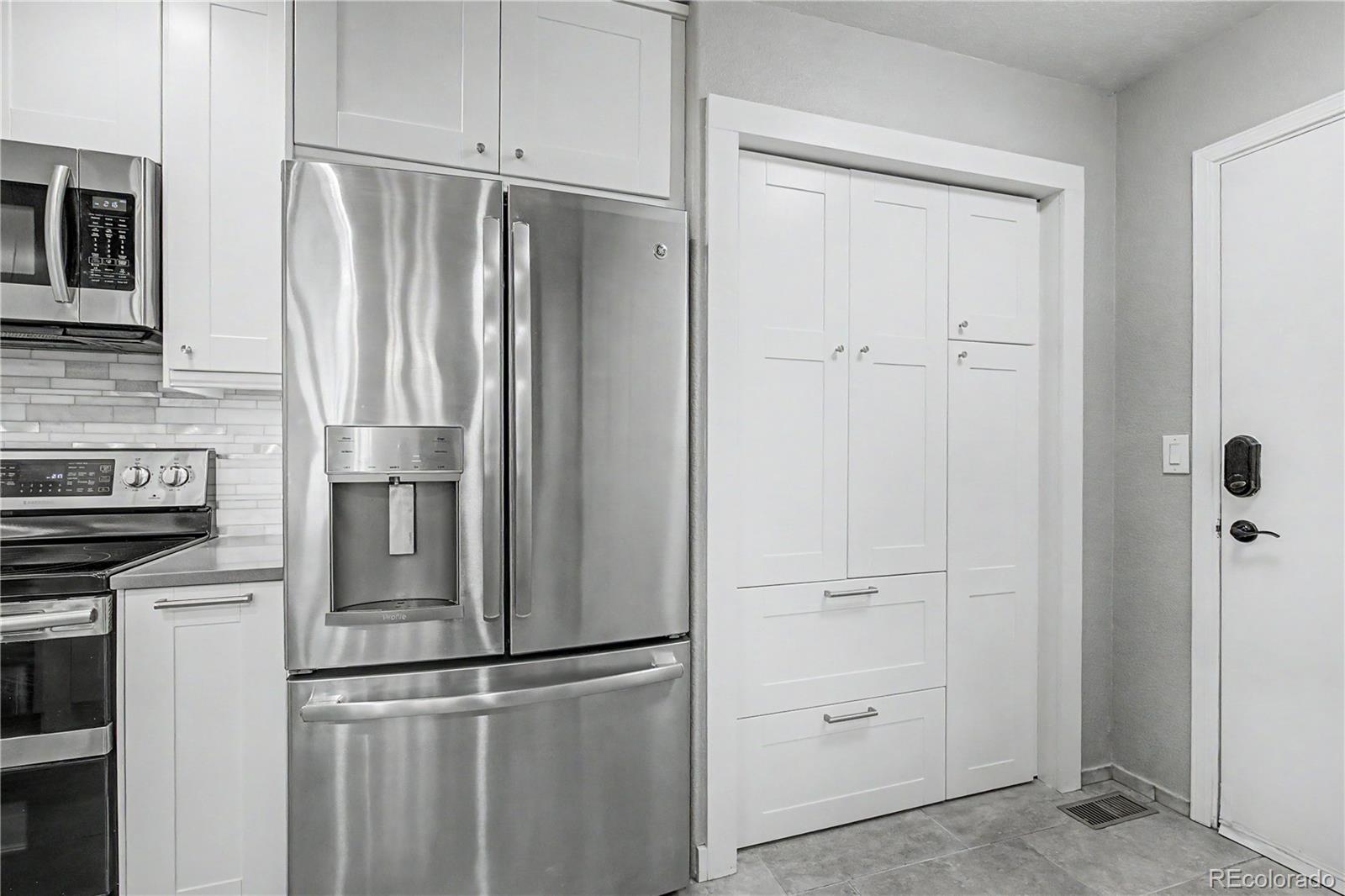 9115 W Cedar Drive Lakewood CO 80226