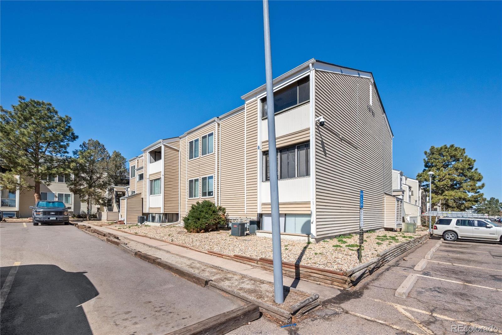 10752 E Exposition Avenue Aurora CO 80012