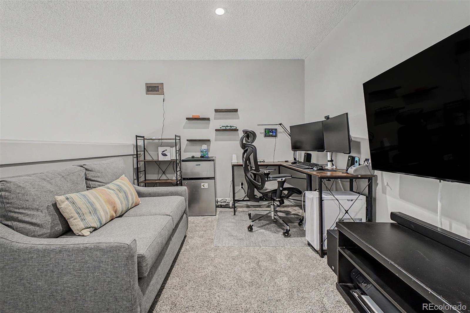 4866 S Dudley Street Littleton CO 80123