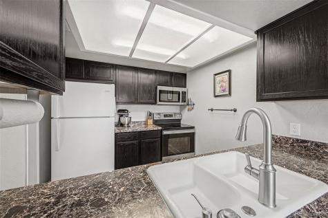 4866 S Dudley Street Littleton CO 80123