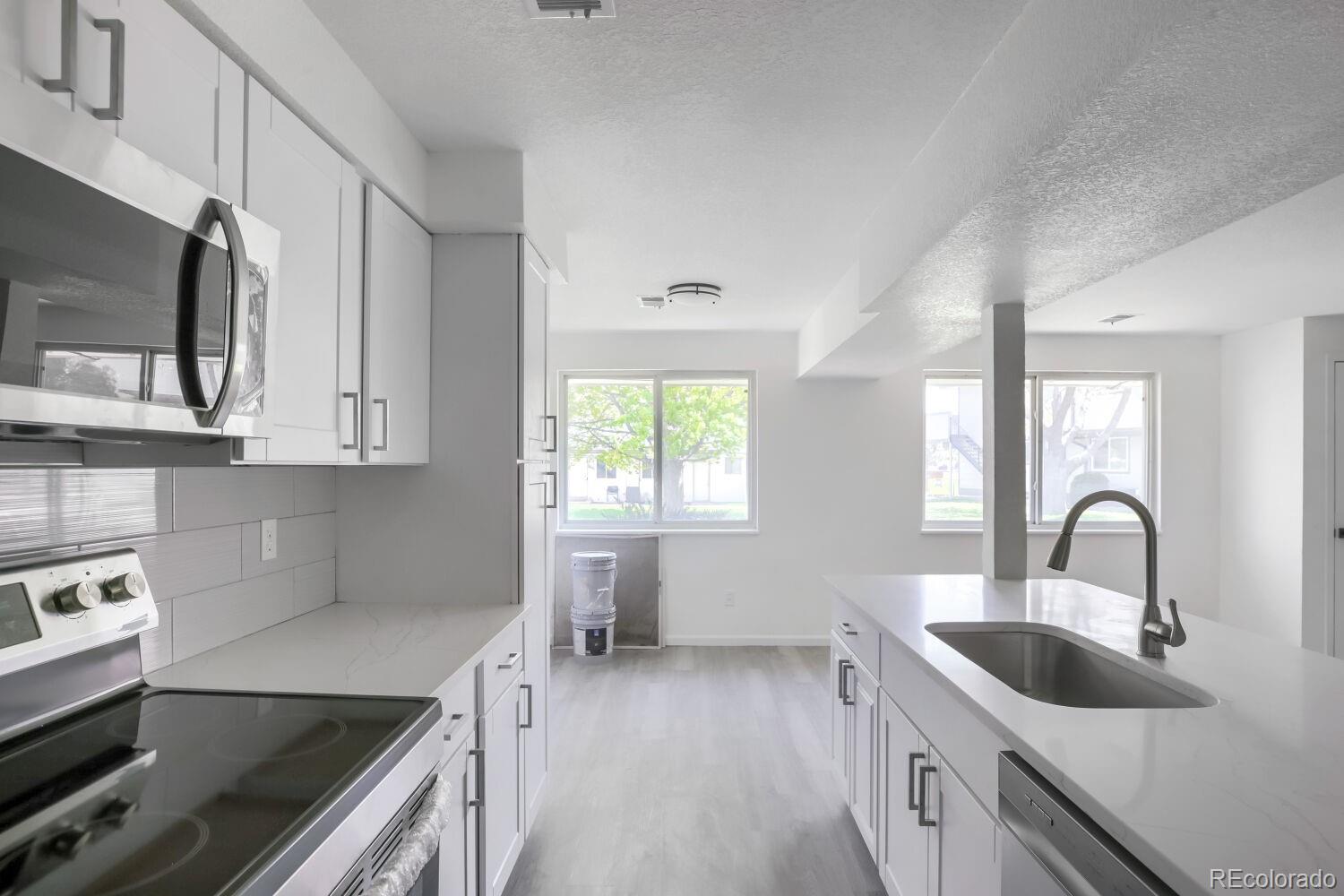 1142 S Eagle Circle Aurora CO 80012