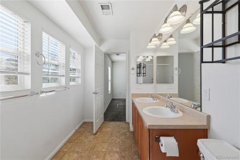 17262 E Kansas Drive Aurora CO 80017