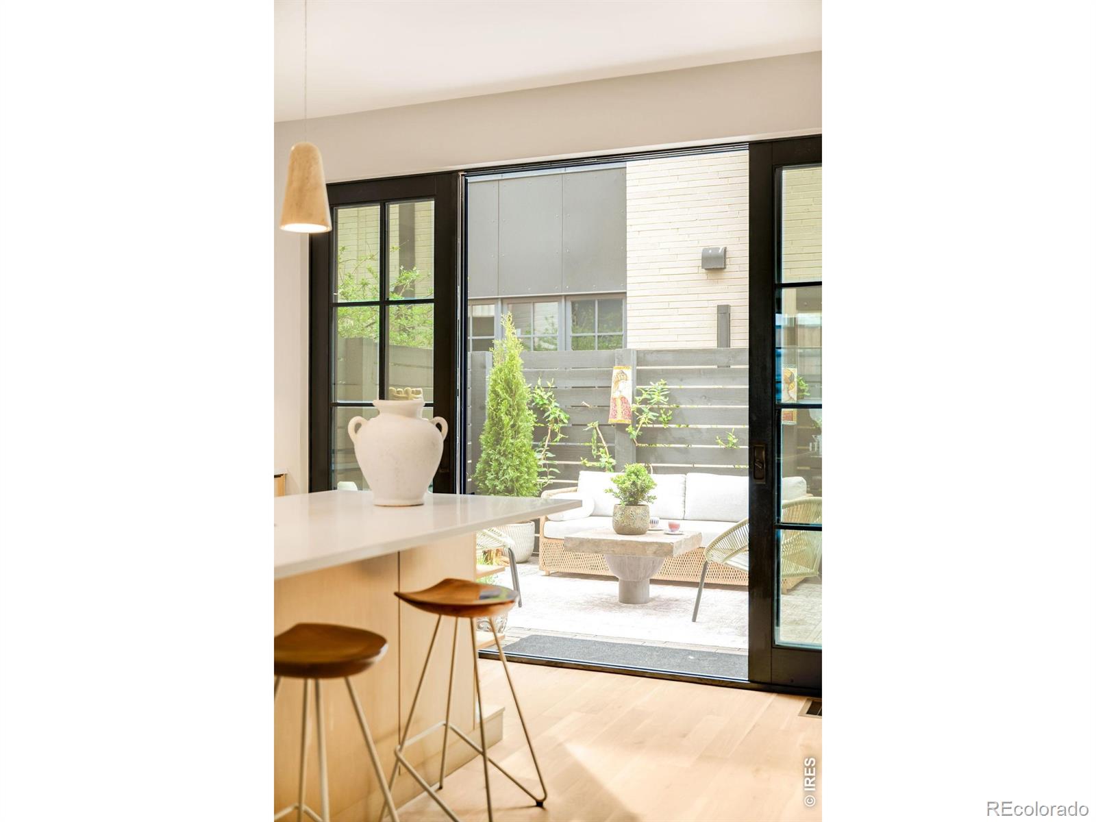 2116 Pearl Street Boulder CO 80302