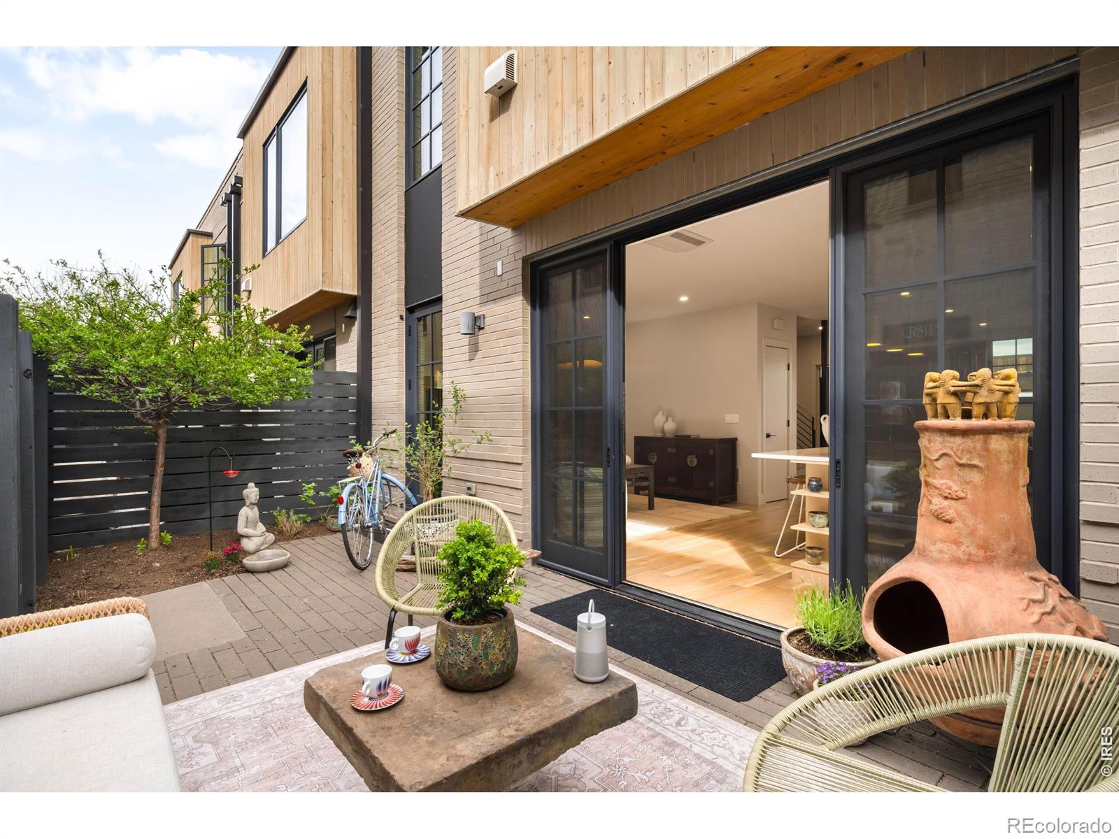 2116 Pearl Street Boulder CO 80302