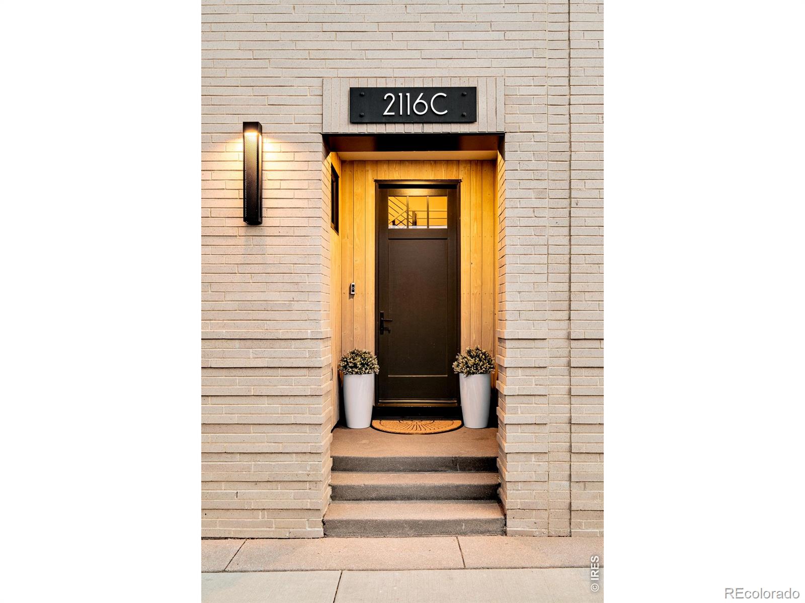 2116 Pearl Street Boulder CO 80302