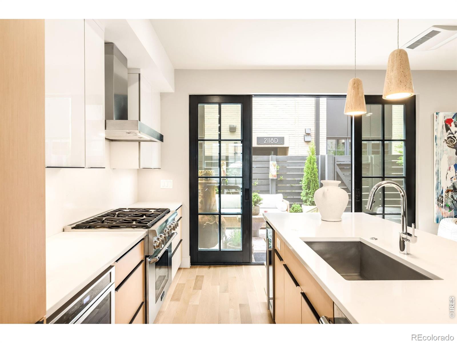 2116 Pearl Street Boulder CO 80302