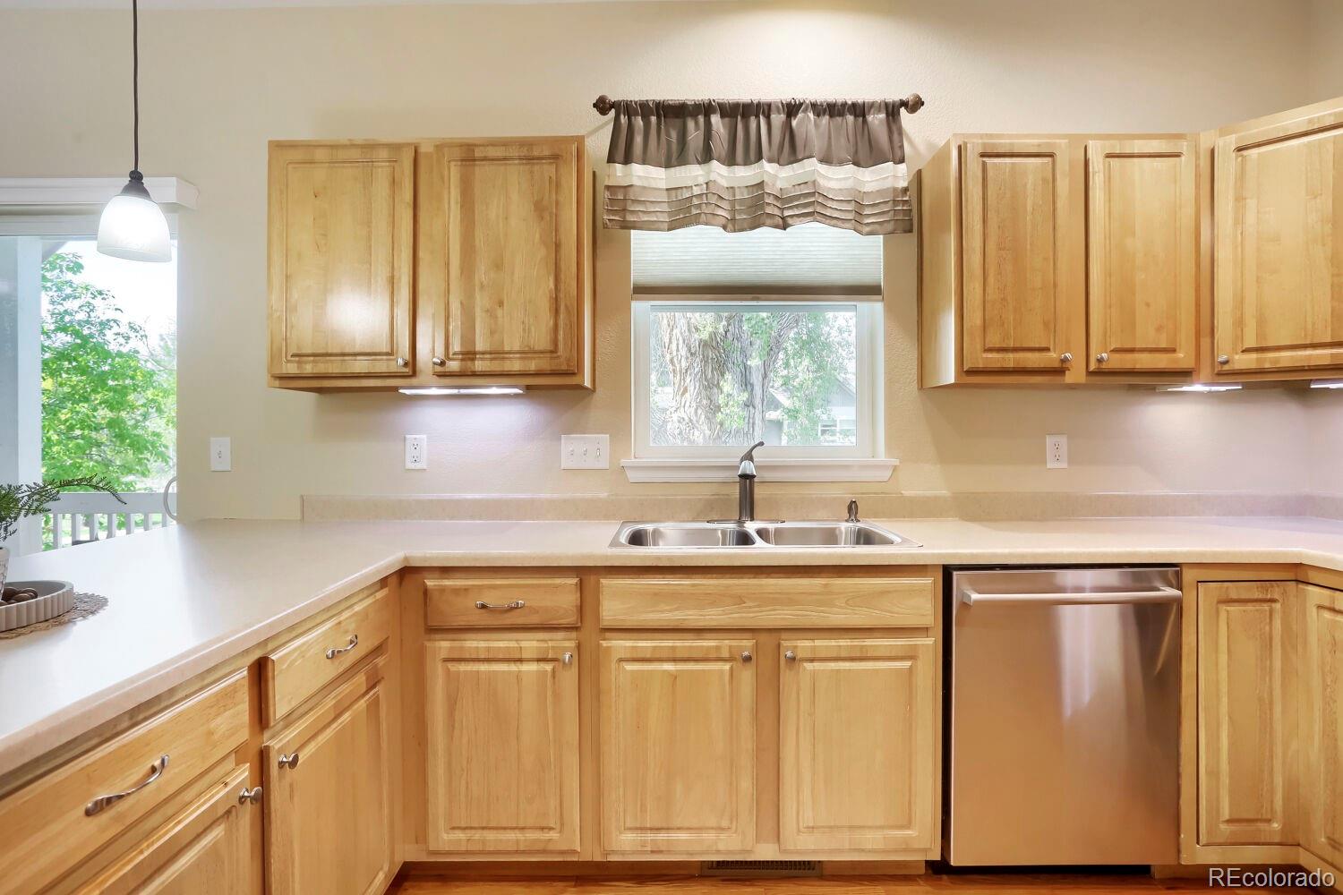 2261 Watersong Circle Longmont CO 80504