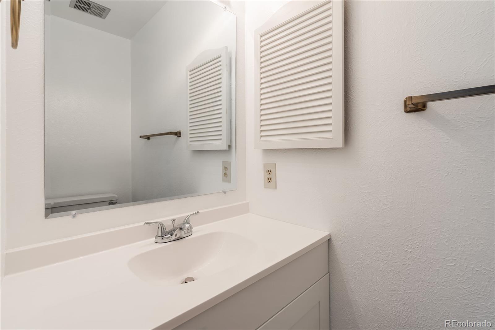 1050 S Monaco Parkway Denver CO 80224