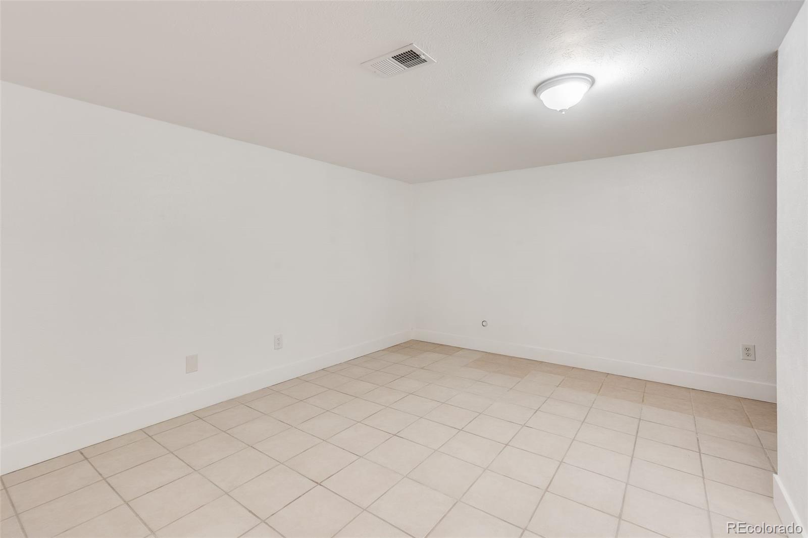 1050 S Monaco Parkway Denver CO 80224