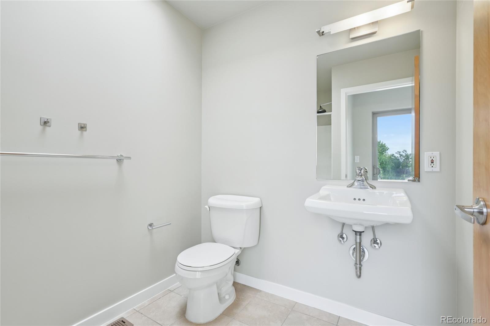 2501 Grove Street Denver CO 80211