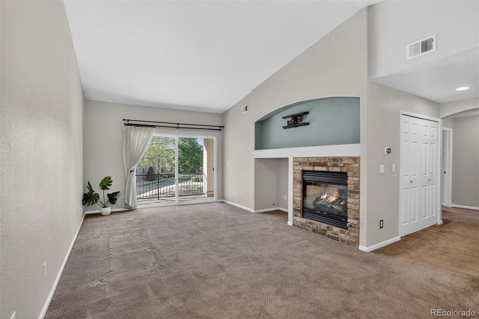 1703 Whitehall Drive Longmont CO 80504