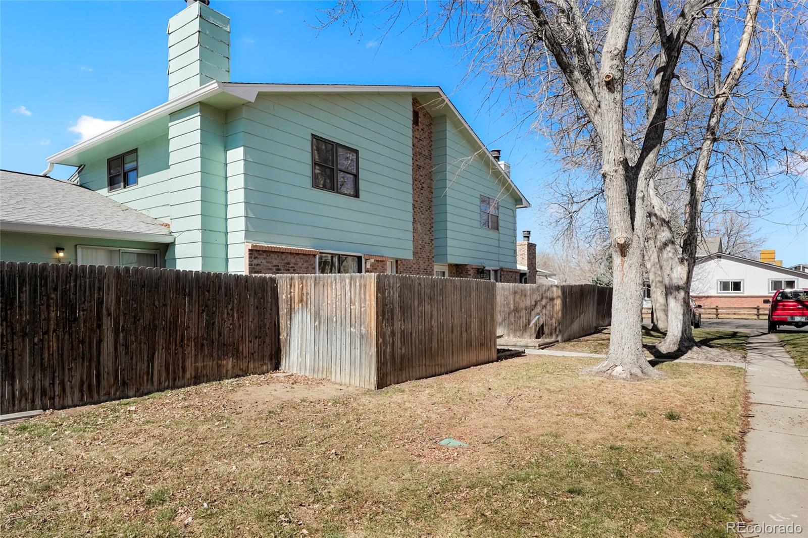 14 Nome Way Aurora CO 80012