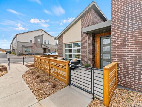 19515 E Sunset Circle Centennial CO 80015