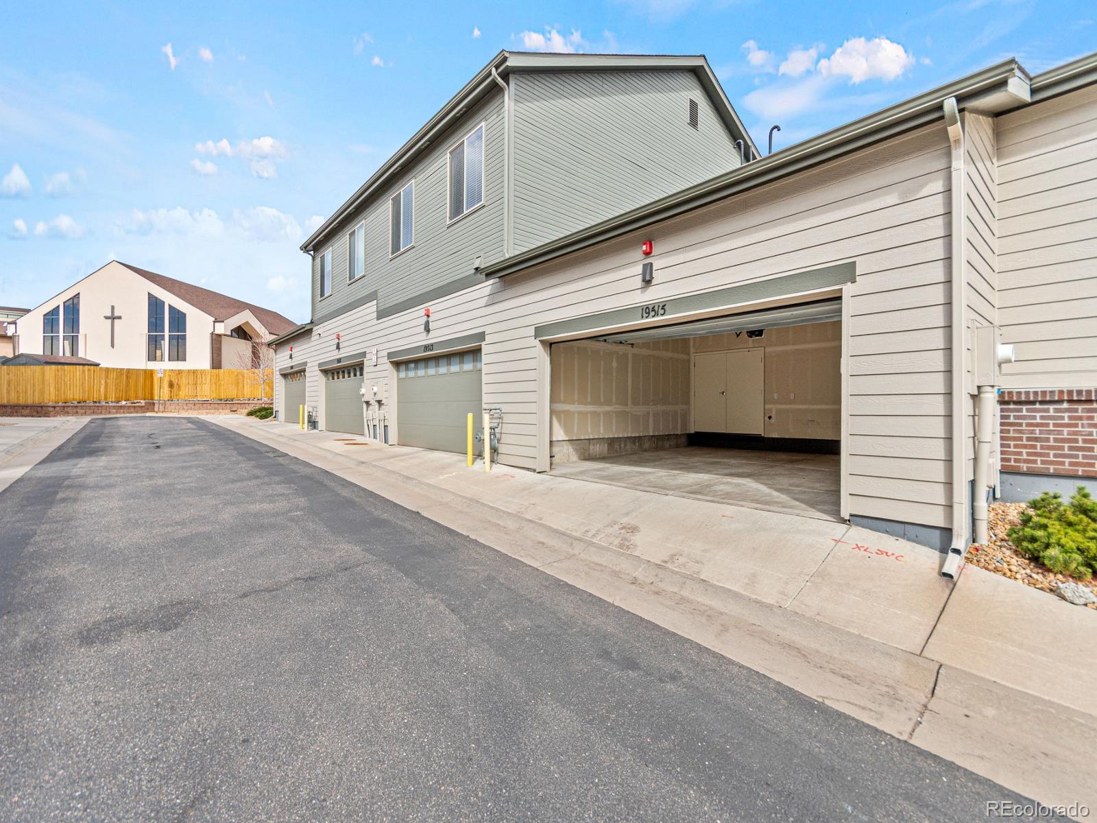 19515 E Sunset Circle Centennial CO 80015