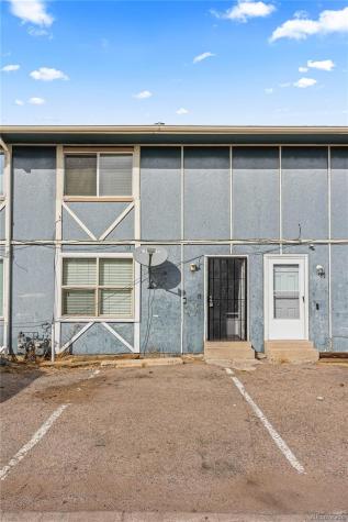 1447 Norfolk Street Aurora CO 80011