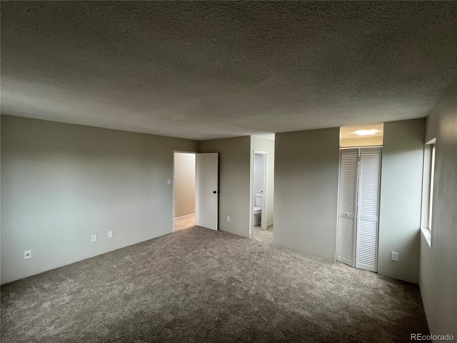 2880 S Locust Street Denver CO 80222
