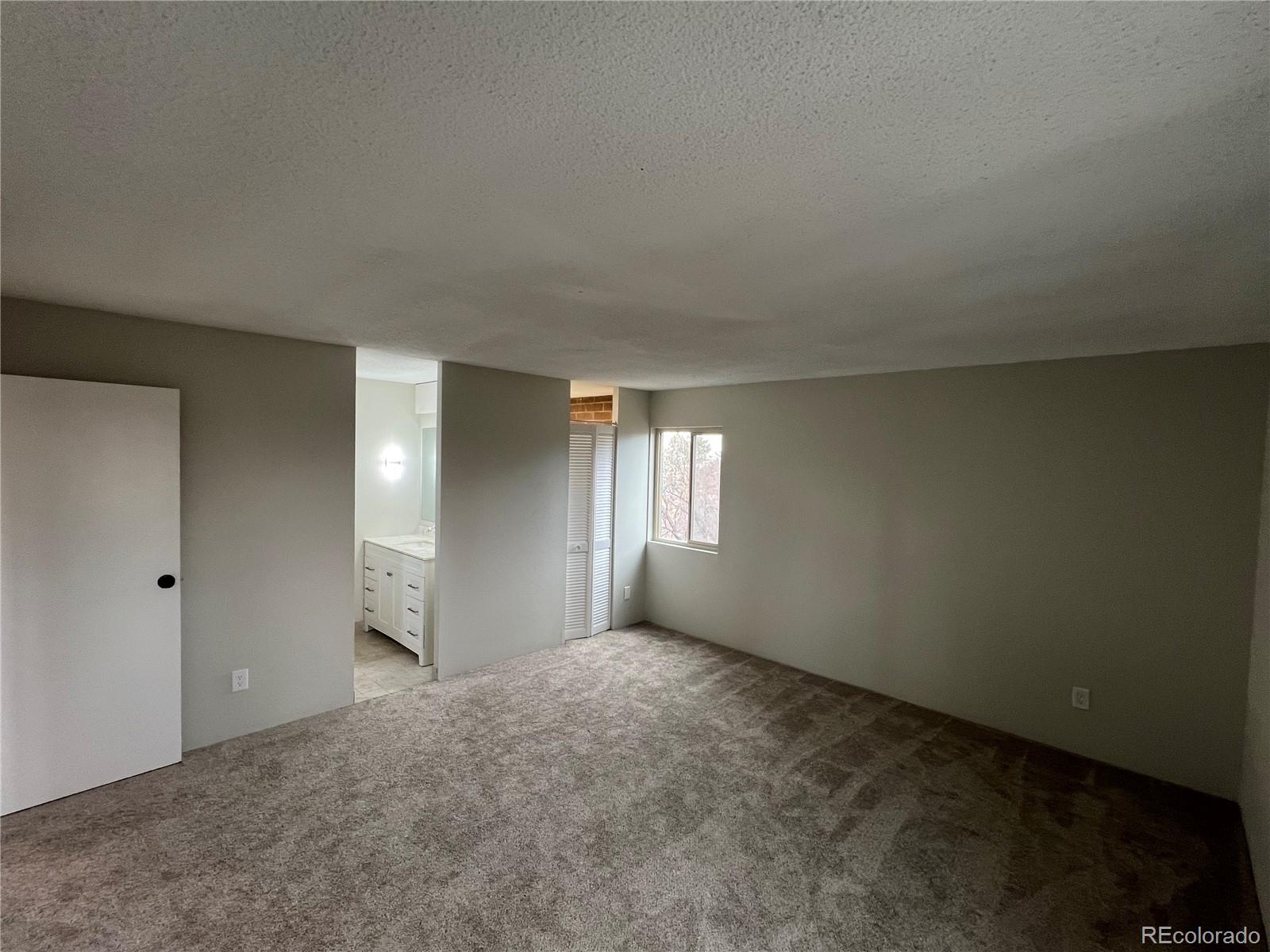 2880 S Locust Street Denver CO 80222