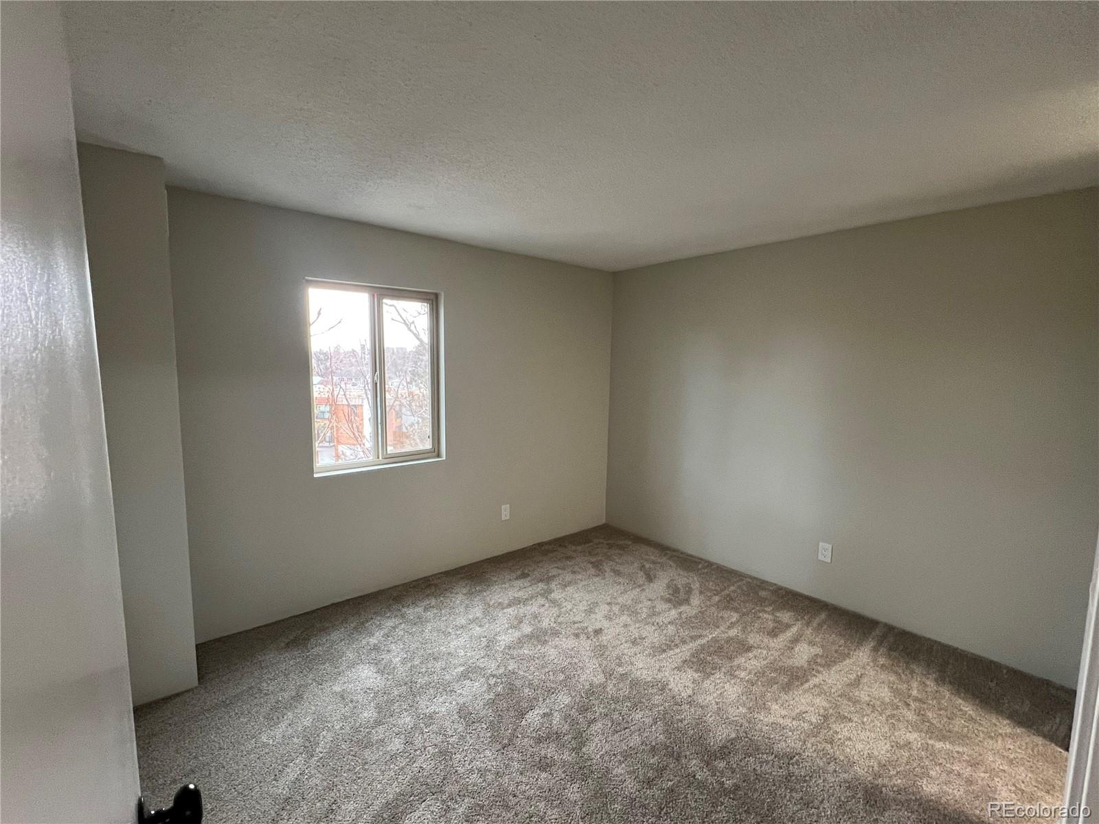 2880 S Locust Street Denver CO 80222