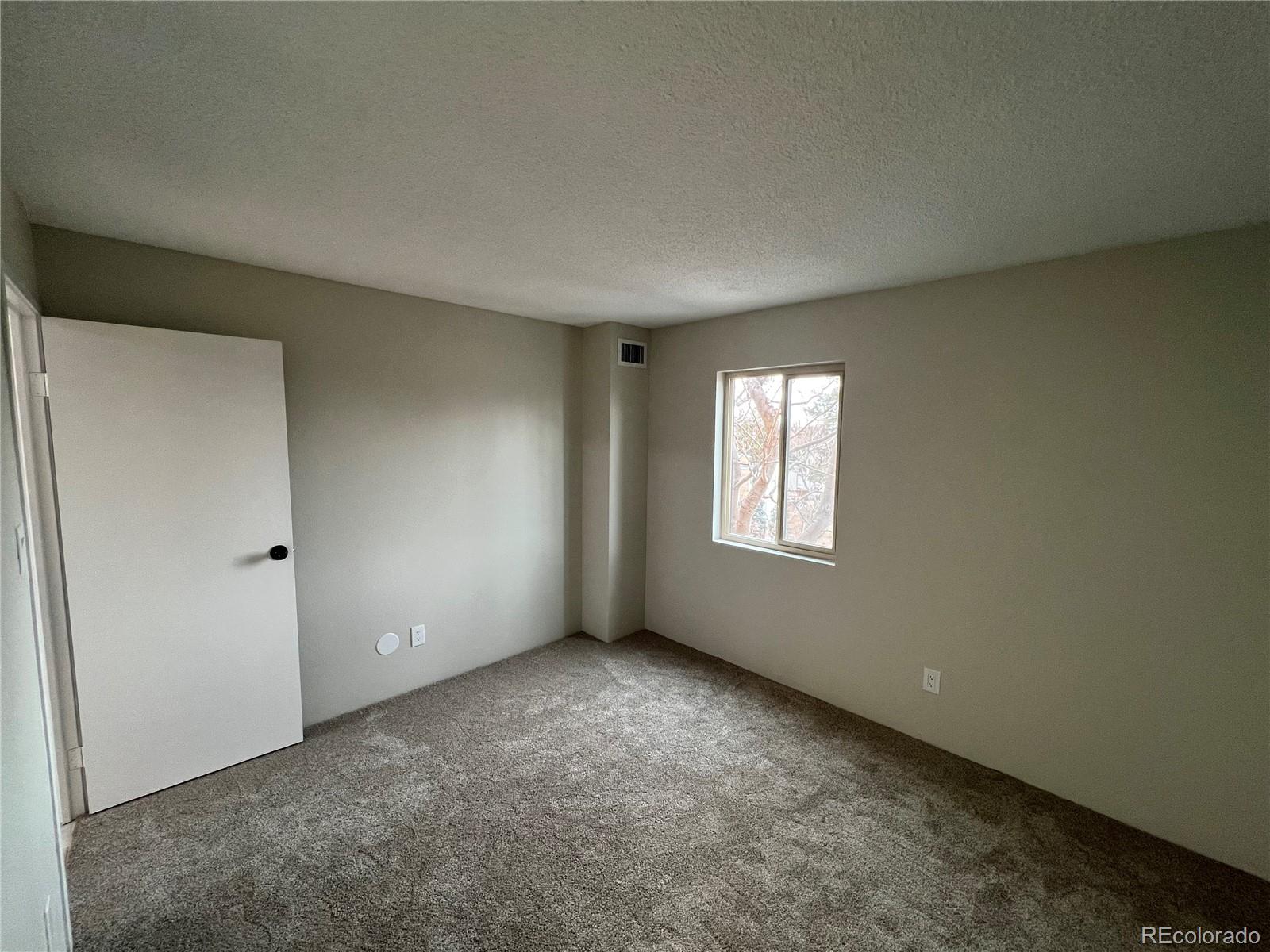 2880 S Locust Street Denver CO 80222