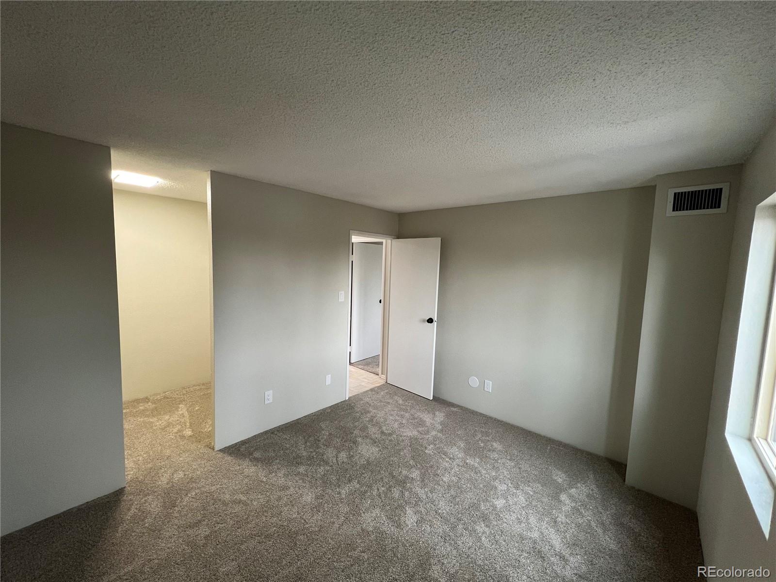 2880 S Locust Street Denver CO 80222