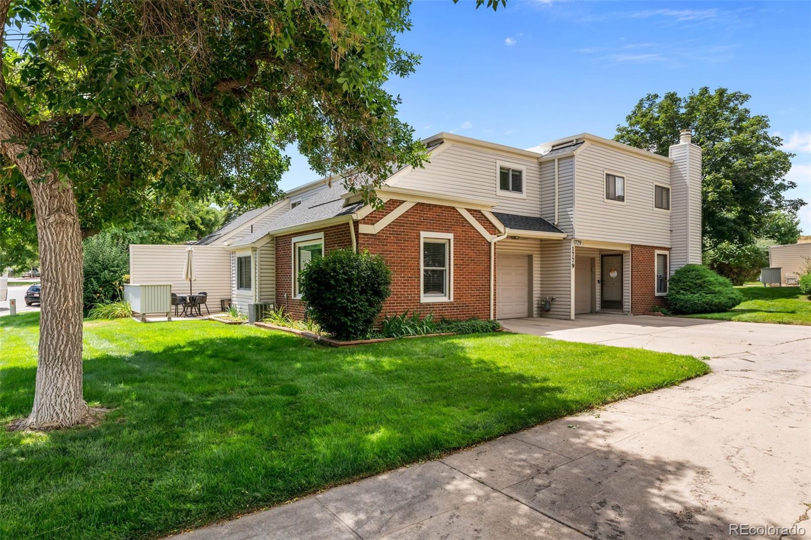 1779 S Lee Street Lakewood CO 80232