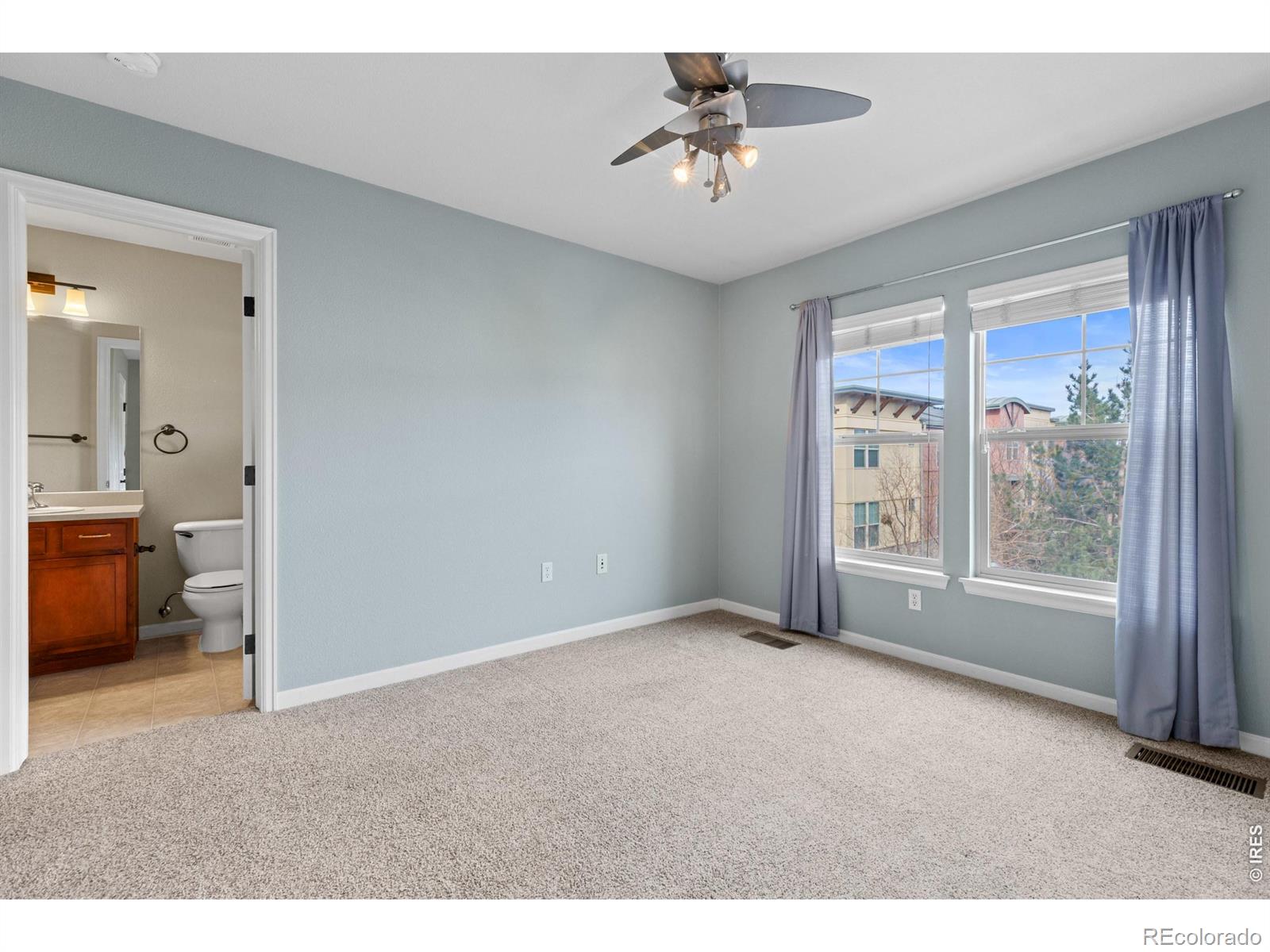 13516 Via Varra Broomfield CO 80020