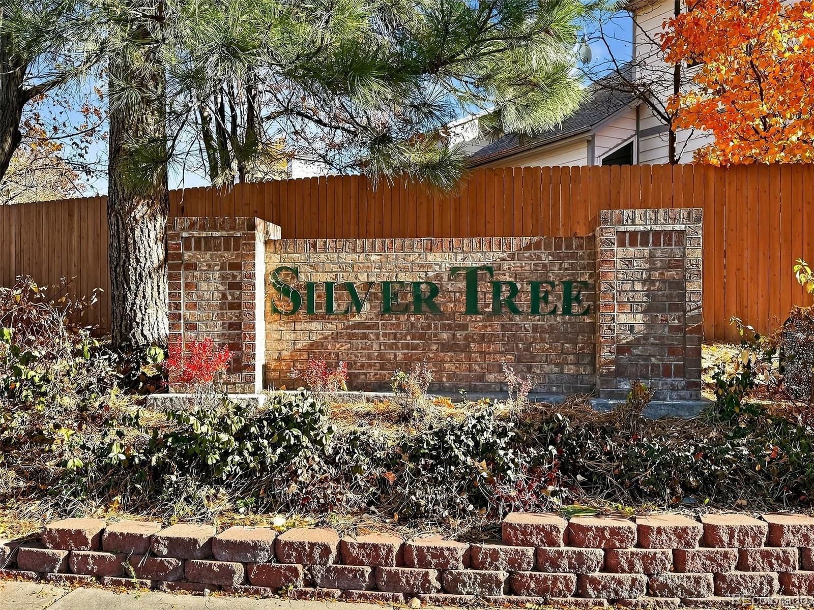 1218 S Flower Circle Lakewood CO 80232