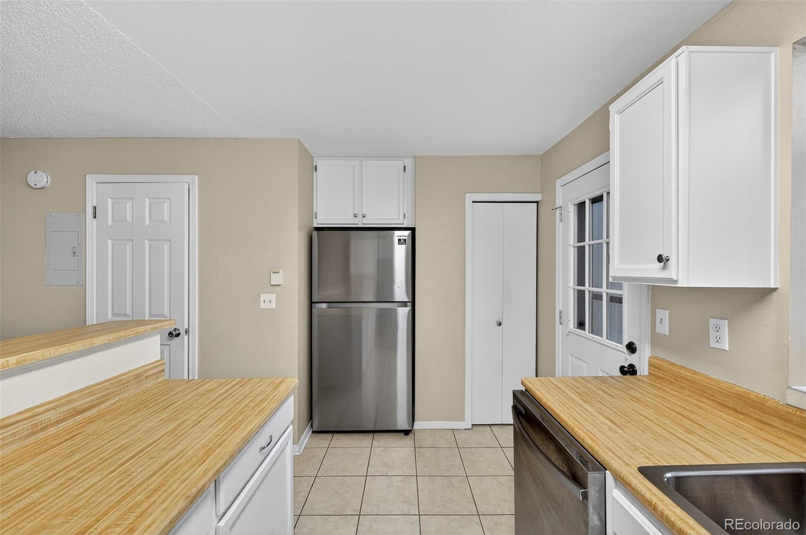1218 S Flower Circle Lakewood CO 80232