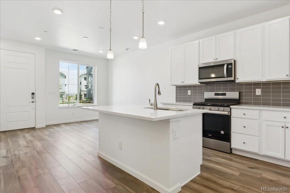 Castle Pines CO, 6770 Merseyside Lane, Unit 166