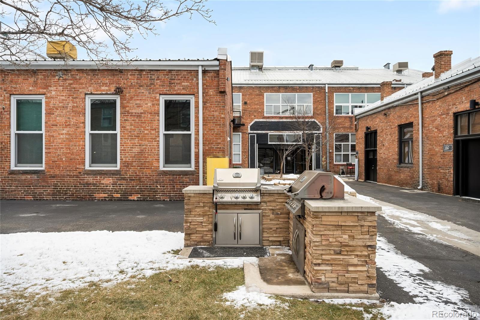 3377 Blake Street Denver CO 80205