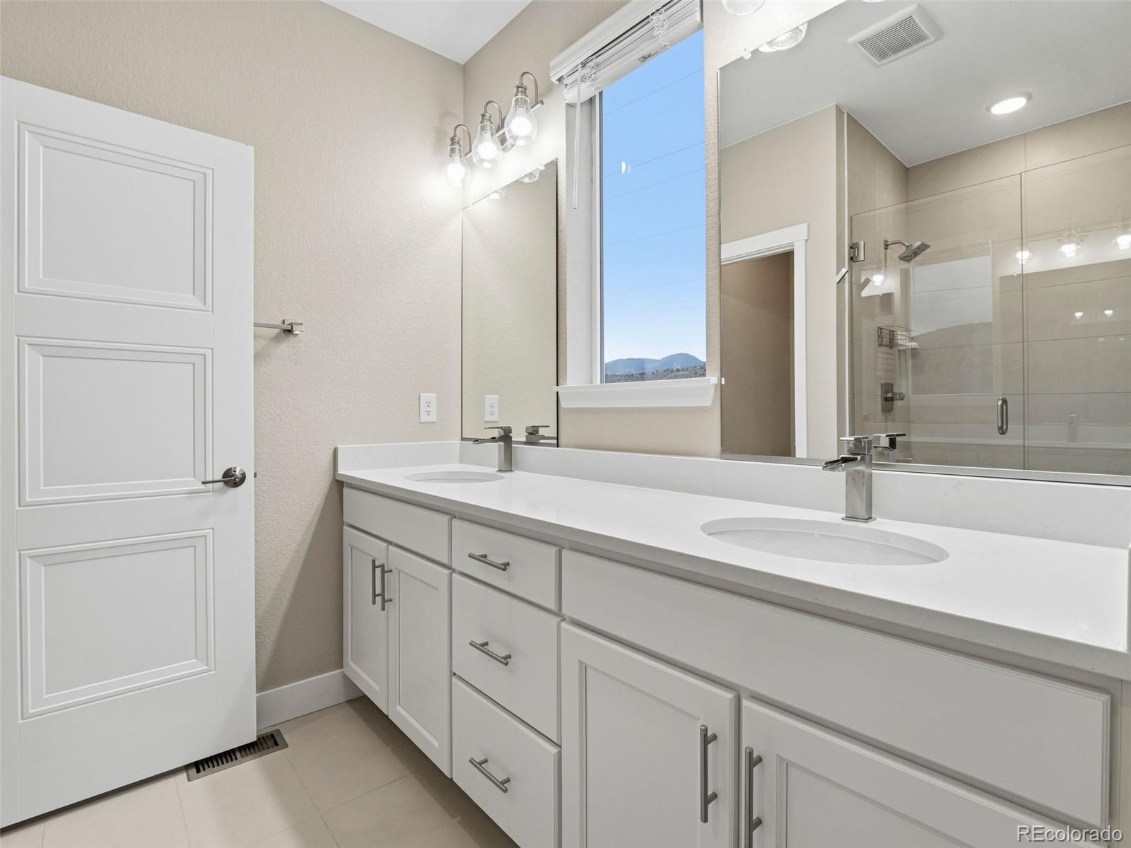 2220 S Mcintyre Street Lakewood CO 80228