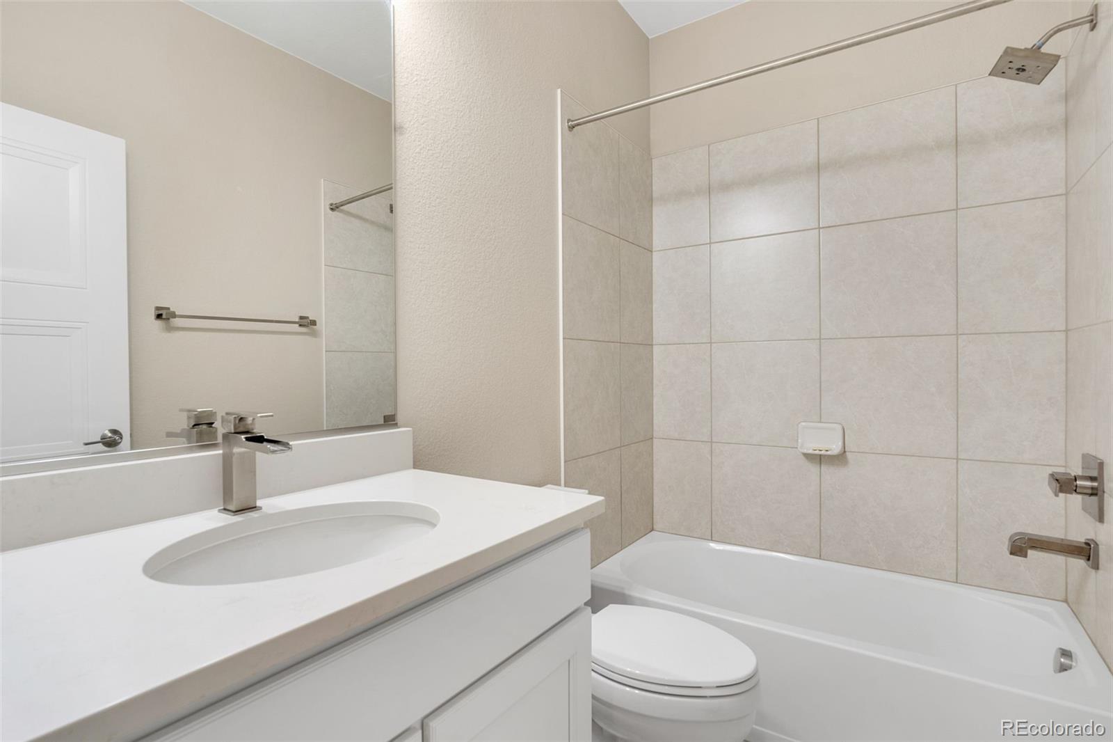 2220 S Mcintyre Street Lakewood CO 80228