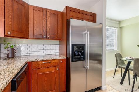 8520 S Estes Street Littleton CO 80128