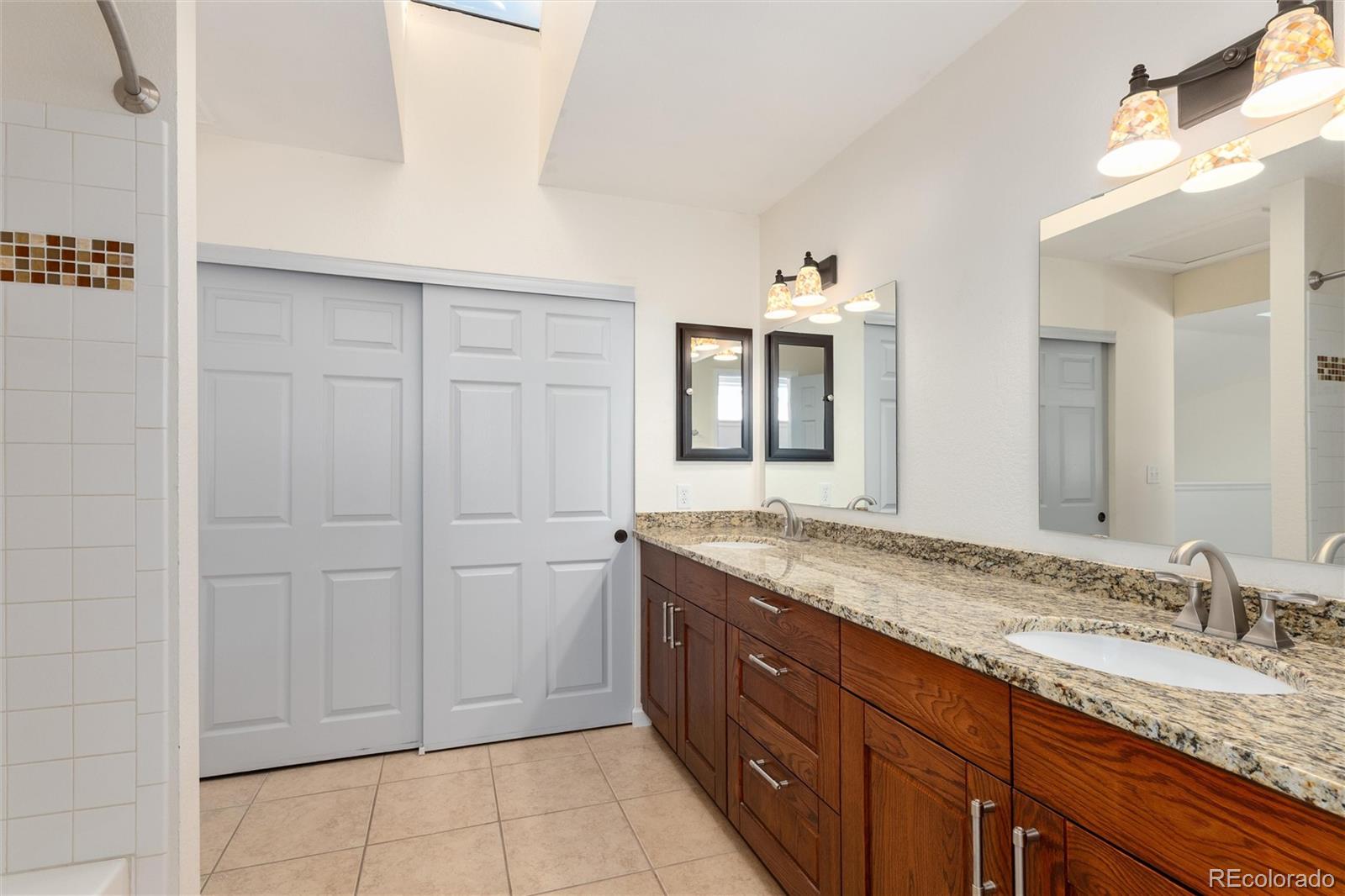8520 S Estes Street Littleton CO 80128