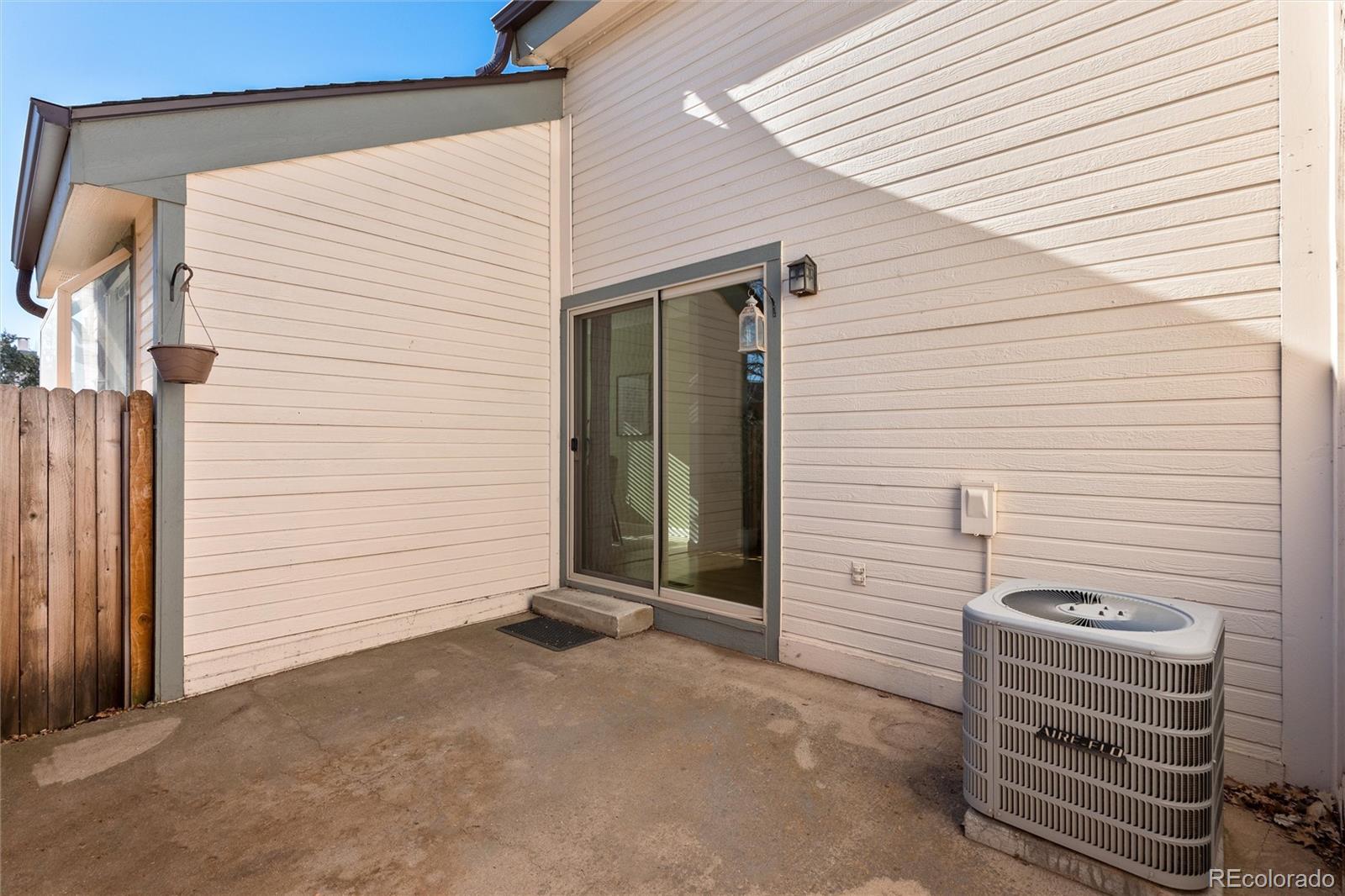 8520 S Estes Street Littleton CO 80128