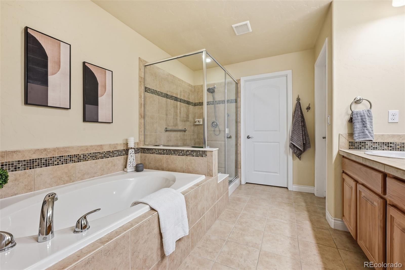 4417 Echo Court Larkspur CO 80118