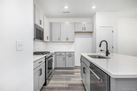 5688 N Killarney Court Aurora CO 80019