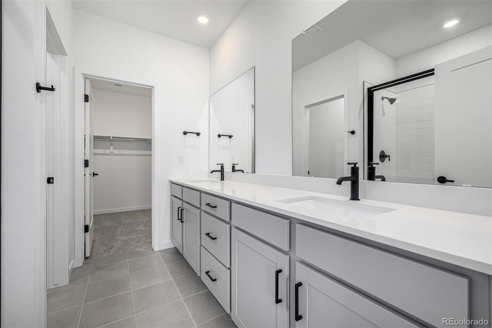 5688 N Killarney Court Aurora CO 80019