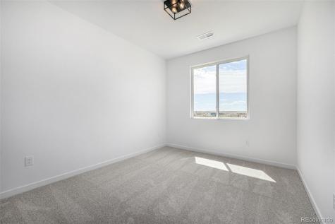 5688 N Killarney Court Aurora CO 80019