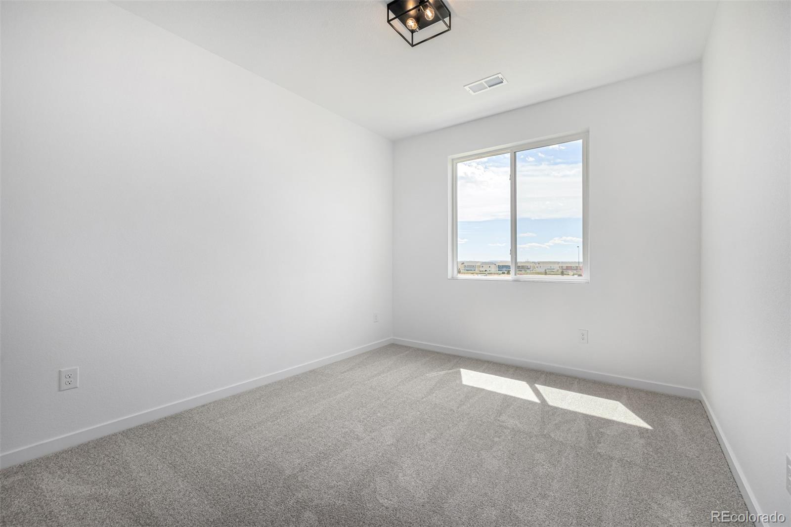 5688 N Killarney Court Aurora CO 80019