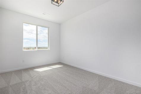 5688 N Killarney Court Aurora CO 80019