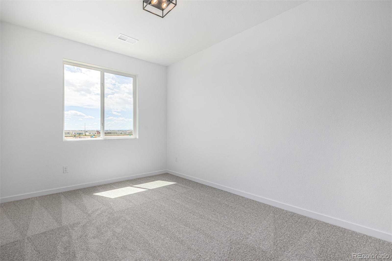 5688 N Killarney Court Aurora CO 80019