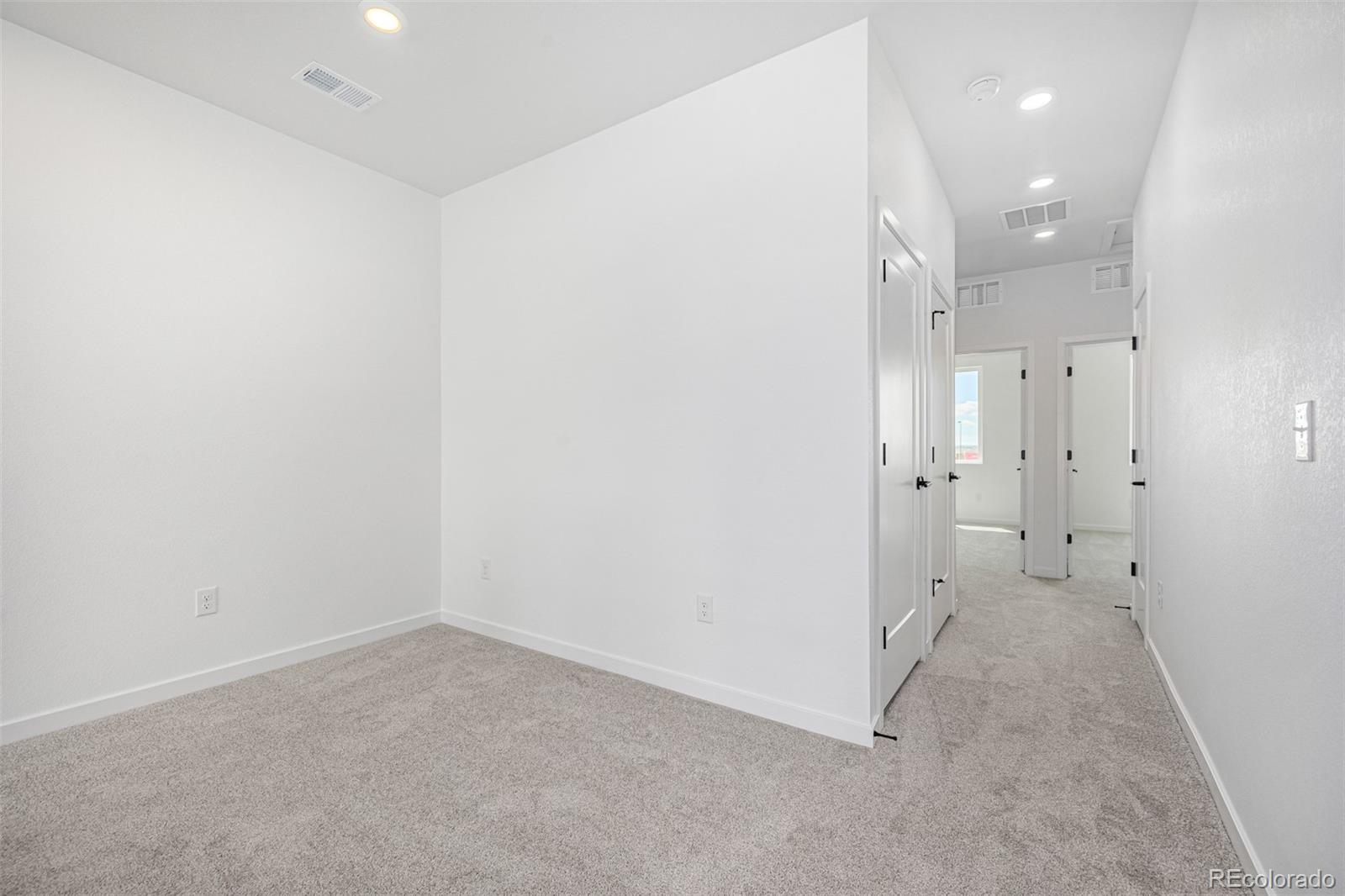 5688 N Killarney Court Aurora CO 80019