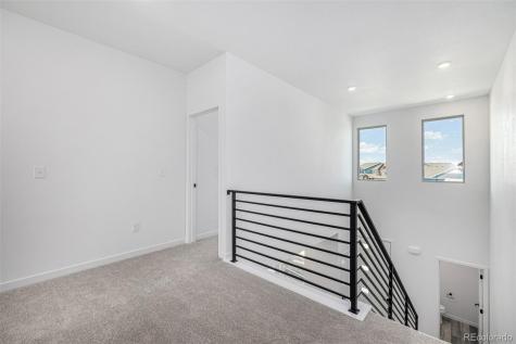 5688 N Killarney Court Aurora CO 80019